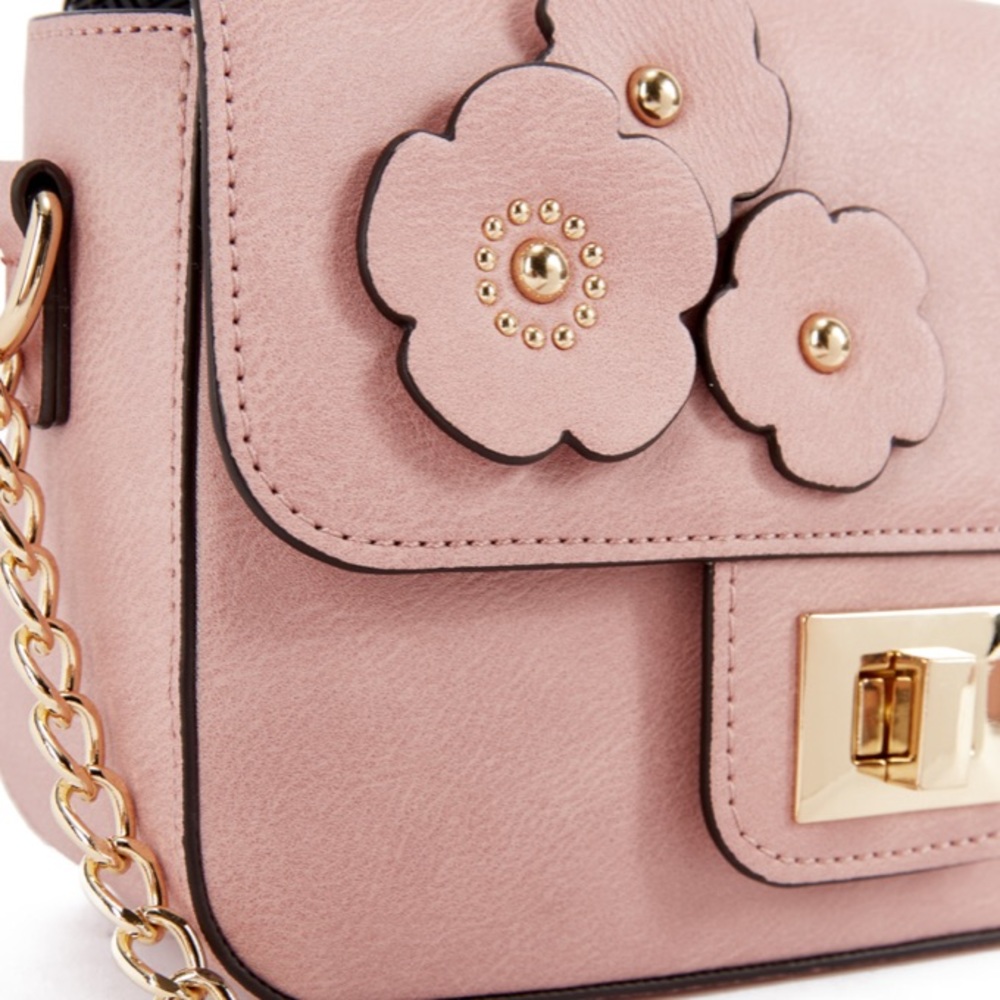 Small sized purse